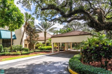 Don't wait a moment longer! Step right into this spacious condo on Pine Island Ridge Country Club in Florida - for sale on GolfHomes.com, golf home, golf lot