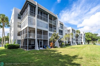 Don't wait a moment longer! Step right into this spacious condo on Pine Island Ridge Country Club in Florida - for sale on GolfHomes.com, golf home, golf lot