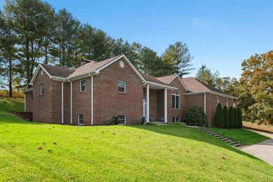 Nestled in the highly sought-after Eagles Nest community, this on Eagles Nest Country Club in Kentucky - for sale on GolfHomes.com, golf home, golf lot