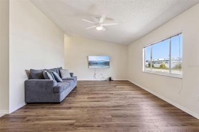 One or more photo(s) has been virtually staged. This inviting on The Links of Spruce Creek in Florida - for sale on GolfHomes.com, golf home, golf lot