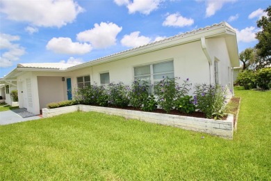 **MAINLANDS OF TAMARAC BY THE GULF SHOWPLACE** Beautifully on Mainlands Golf Club in Florida - for sale on GolfHomes.com, golf home, golf lot