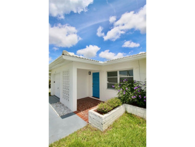 **MAINLANDS OF TAMARAC BY THE GULF SHOWPLACE** Beautifully on Mainlands Golf Club in Florida - for sale on GolfHomes.com, golf home, golf lot