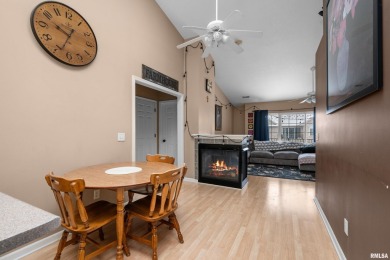 Open floor plan in this 2 (spacious) bedroom condo near Palmer on Palmer Hills Golf Course in Iowa - for sale on GolfHomes.com, golf home, golf lot