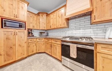 Discover this immaculate Lake Almanor West, custom-built on Lake Almanor West Golf Course in California - for sale on GolfHomes.com, golf home, golf lot