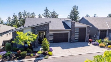 Exquisite Modern Retreat on Rivers Edge Golf CourseExperience on Rivers Edge Golf Resort in Oregon - for sale on GolfHomes.com, golf home, golf lot