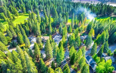 Discover this immaculate Lake Almanor West, custom-built on Lake Almanor West Golf Course in California - for sale on GolfHomes.com, golf home, golf lot