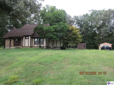 This is a completely refreshed home on the golf course in Doe on Doe Valley Country Club in Kentucky - for sale on GolfHomes.com, golf home, golf lot