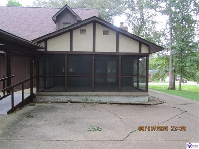 This is a completely refreshed home on the golf course in Doe on Doe Valley Country Club in Kentucky - for sale on GolfHomes.com, golf home, golf lot