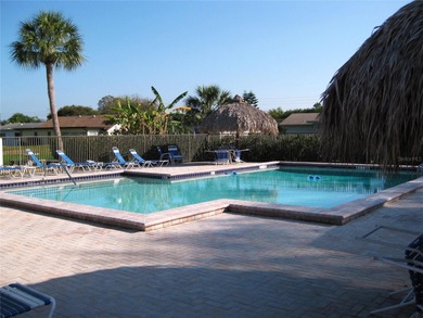 Great opportunity to own a beautifully maintained 2BR/2BA villa on Mainlands Golf Club in Florida - for sale on GolfHomes.com, golf home, golf lot