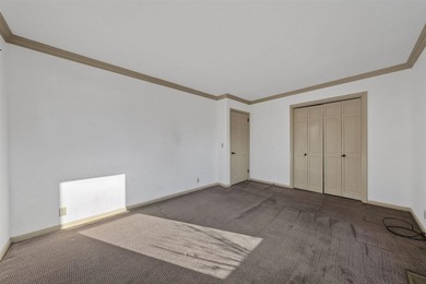 Investor Special! Spacious home located just minutes from the on Franklin Country Club in Kentucky - for sale on GolfHomes.com, golf home, golf lot