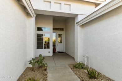 Popular 3BR, 2BA plus den Sonoma model in the amazing gated on Sun Lakes Country Club in Arizona - for sale on GolfHomes.com, golf home, golf lot