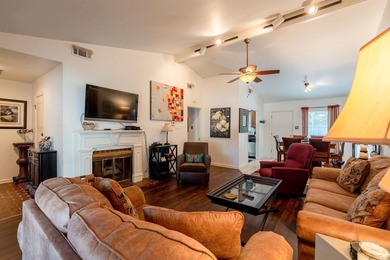 Eden Isle Orchards Condo - COMPLETELY FURNISHED, spotless and on Red Apple Inn and Country Club in Arkansas - for sale on GolfHomes.com, golf home, golf lot