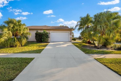 Wonderful 3 bed 2 bath home just moments away from the beach on Island Country Club in Florida - for sale on GolfHomes.com, golf home, golf lot