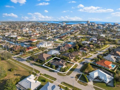 Wonderful 3 bed 2 bath home just moments away from the beach on Island Country Club in Florida - for sale on GolfHomes.com, golf home, golf lot