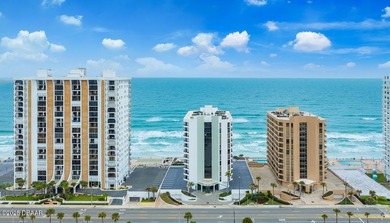 IN THE HEART OF DAYTONA BEACH SHORES, THIS CONDO BECKONS WITH on Oceans Golf Club in Florida - for sale on GolfHomes.com, golf home, golf lot