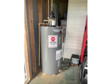 Beautiful 2-Bed, 2-Bath Home in 55+ Golf Community with Modern on Blue Heron Pines Golf Course in Florida - for sale on GolfHomes.com, golf home, golf lot