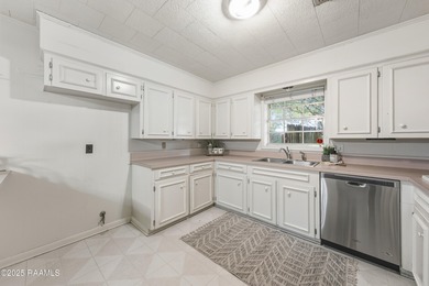 Welcome to your next opportunity! This spacious 1,627 sq. ft on Bayou Bend Country Club in Louisiana - for sale on GolfHomes.com, golf home, golf lot