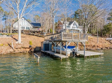 Spectacular Sunset Views! This Comfortable and Picturesque on Tanglewood Shores Golf Club in Virginia - for sale on GolfHomes.com, golf home, golf lot