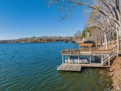 Spectacular Sunset Views! This Comfortable and Picturesque on Tanglewood Shores Golf Club in Virginia - for sale on GolfHomes.com, golf home, golf lot