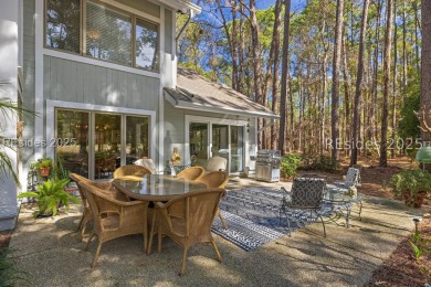 3 BD 3BTH home with soaring 20' cathedral ceilings on Dolphin Head Golf Club in South Carolina - for sale on GolfHomes.com, golf home, golf lot