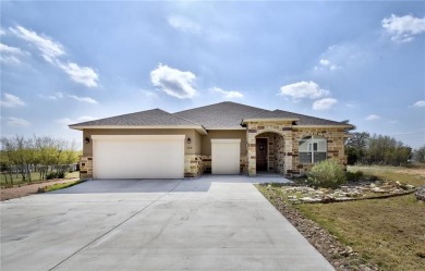 Rare!! 4 Bedroom 3 Full Bath, 4th bedroom features en suite full on Vaaler Creek Golf Club in Texas - for sale on GolfHomes.com, golf home, golf lot