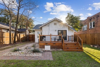 Discover the charm of this delightful cottage, perfectly on Stevens Park Golf Course in Texas - for sale on GolfHomes.com, golf home, golf lot