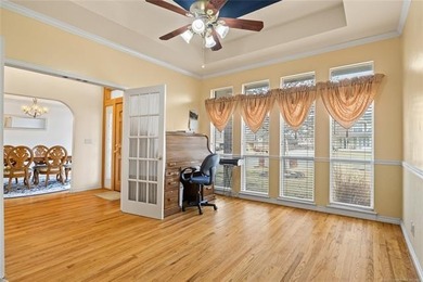 Desirable Golf Course Living!This spacious, well-maintained 3+ on Bailey Ranch Golf Club in Oklahoma - for sale on GolfHomes.com, golf home, golf lot