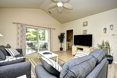 TRANSFERABLE GOLF MEMBERSHIP!! You will love this top floor end on  in South Carolina - for sale on GolfHomes.com, golf home, golf lot