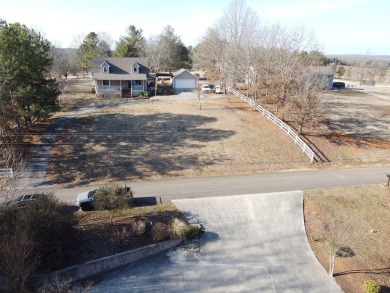 Welcome to this stunning 3-bedroom, 3.5-bathroom home situated on Lake Haven Golf and Country Club in Tennessee - for sale on GolfHomes.com, golf home, golf lot