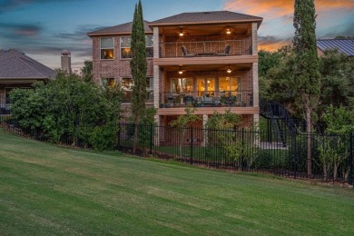 Nestled on the 8th fairway of Ridglea Golf Course, this on Ridglea Country Club in Texas - for sale on GolfHomes.com, golf home, golf lot