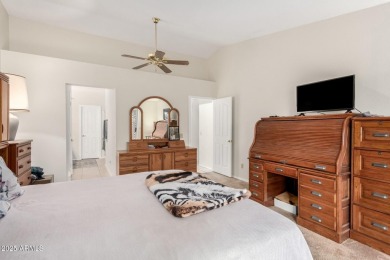 This spacious Sun Lakes move-in ready homeand has a wonderful on Cottonwood Country Club in Arizona - for sale on GolfHomes.com, golf home, golf lot