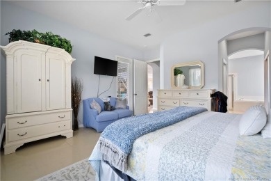 Charming Single-Family Home - This well-maintained 3-bedroom on Monarch Country Club in Florida - for sale on GolfHomes.com, golf home, golf lot