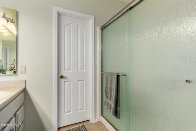 This spacious Sun Lakes move-in ready homeand has a wonderful on Cottonwood Country Club in Arizona - for sale on GolfHomes.com, golf home, golf lot