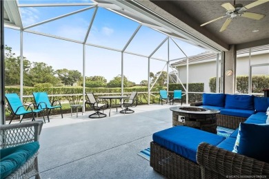 Charming Single-Family Home - This well-maintained 3-bedroom on Monarch Country Club in Florida - for sale on GolfHomes.com, golf home, golf lot