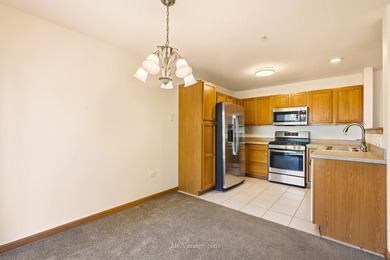 Welcome to this beautiful first-floor condo in Carillon's on The Links at Carillon in Illinois - for sale on GolfHomes.com, golf home, golf lot