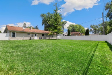 Well kept 3 bedroom - 1 full bath home that has a large fenced on Waters Edge Golf Club in Illinois - for sale on GolfHomes.com, golf home, golf lot