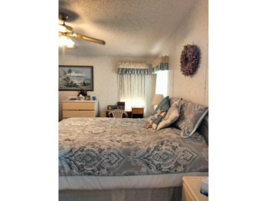 NO DAMAGES FROM HURRICANE!! MOVE IN READY!! Cash Only Sale! on Riverbend Golf and Country Club in Florida - for sale on GolfHomes.com, golf home, golf lot