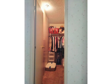 NO DAMAGES FROM HURRICANE!! MOVE IN READY!! Cash Only Sale! on Riverbend Golf and Country Club in Florida - for sale on GolfHomes.com, golf home, golf lot