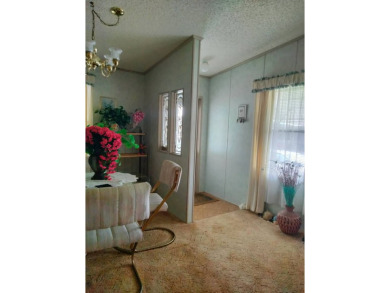 NO DAMAGES FROM HURRICANE!! MOVE IN READY!! Cash Only Sale! on Riverbend Golf and Country Club in Florida - for sale on GolfHomes.com, golf home, golf lot
