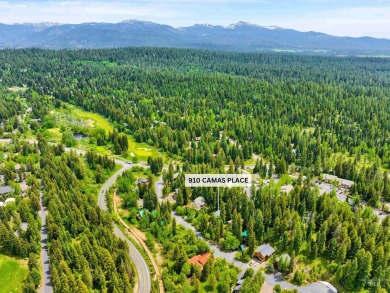 Discover the perfect mountain retreat in the coveted Spring on McCall Municipal Golf Course in Idaho - for sale on GolfHomes.com, golf home, golf lot