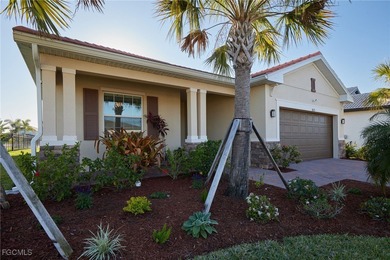 Looking for a beautiful home sitting on a larger lot that is NOT on River Hall Country Club in Florida - for sale on GolfHomes.com, golf home, golf lot