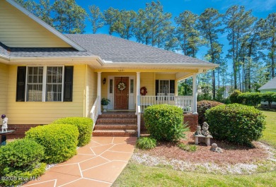 Adorable home maintained for years by the original owner on Meadowlands Golf Club in North Carolina - for sale on GolfHomes.com, golf home, golf lot