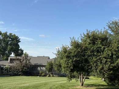 Upsloping, wooded lot on Glen Hollow, just east of Creekwood on Eagle Ridge Inn and Resort in Illinois - for sale on GolfHomes.com, golf home, golf lot