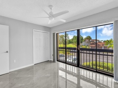 Discover your dream condo at Meadowood Golf & Tennis Club! This on Meadowood Golf and Tennis Club in Florida - for sale on GolfHomes.com, golf home, golf lot