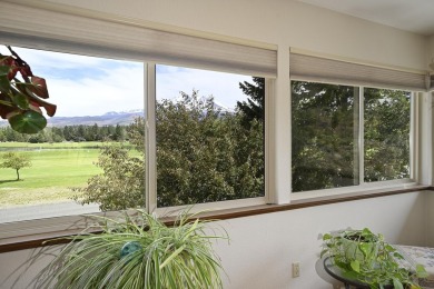 Discover your dream retreat in this delightful 3 bedroom, 2.5 on Lake Shastina Golf Course in California - for sale on GolfHomes.com, golf home, golf lot