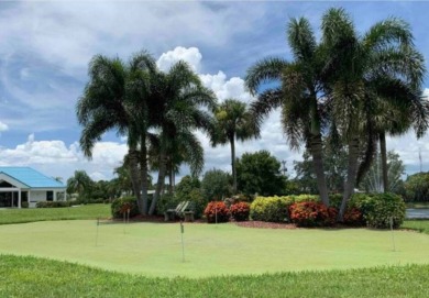 NO FLOODING FROM HURRICANE!! HOME IS IN GREAT CONDITION!! MOVE on Riverbend Golf and Country Club in Florida - for sale on GolfHomes.com, golf home, golf lot