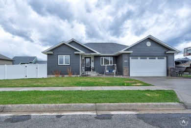 This spacious 5 bedroom, 3 bathroom home is located in the on Bill Roberts Municipal Golf Course in Montana - for sale on GolfHomes.com, golf home, golf lot