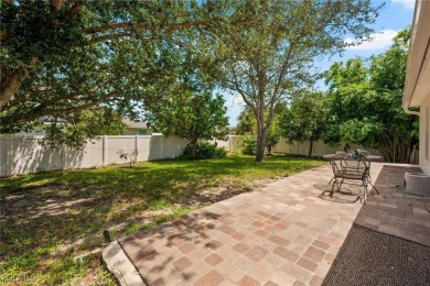 Lovely home in Southwest Cape Coral. Oversized, corner lot with on Royal Tee Country Club in Florida - for sale on GolfHomes.com, golf home, golf lot