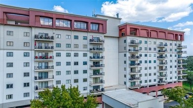 Luxury 10th floor 2 bedroom 2 bath Vista Towers Condo that is on Shangri La Golf Resort and Club in Oklahoma - for sale on GolfHomes.com, golf home, golf lot
