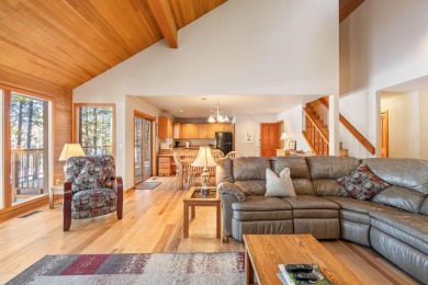 Best value in Black Butte Ranch! Stunning 3240 sqft retreat on Black Butte Ranch Golf Club Glaze Meadow in Oregon - for sale on GolfHomes.com, golf home, golf lot